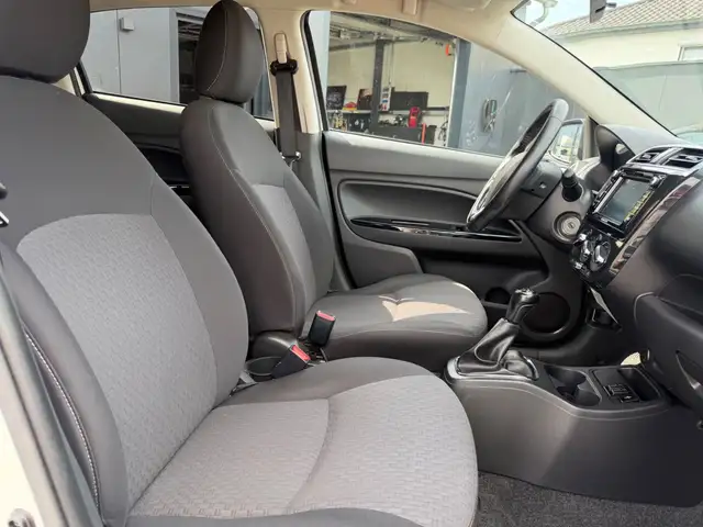 Mitsubishi Space Star view 15