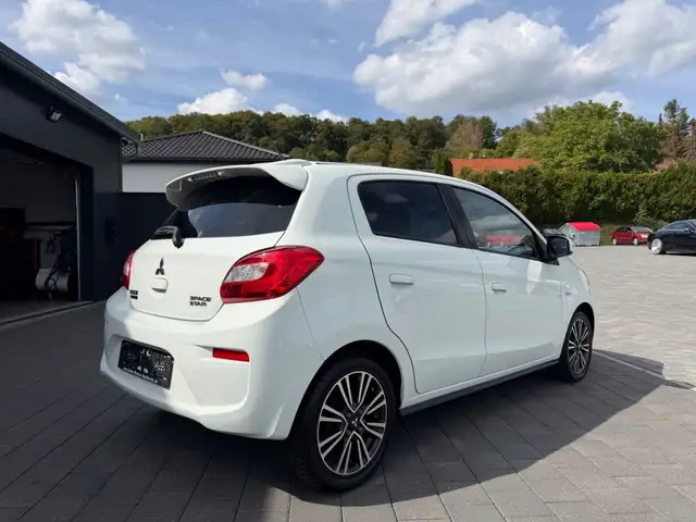 Mitsubishi Space Star view 7
