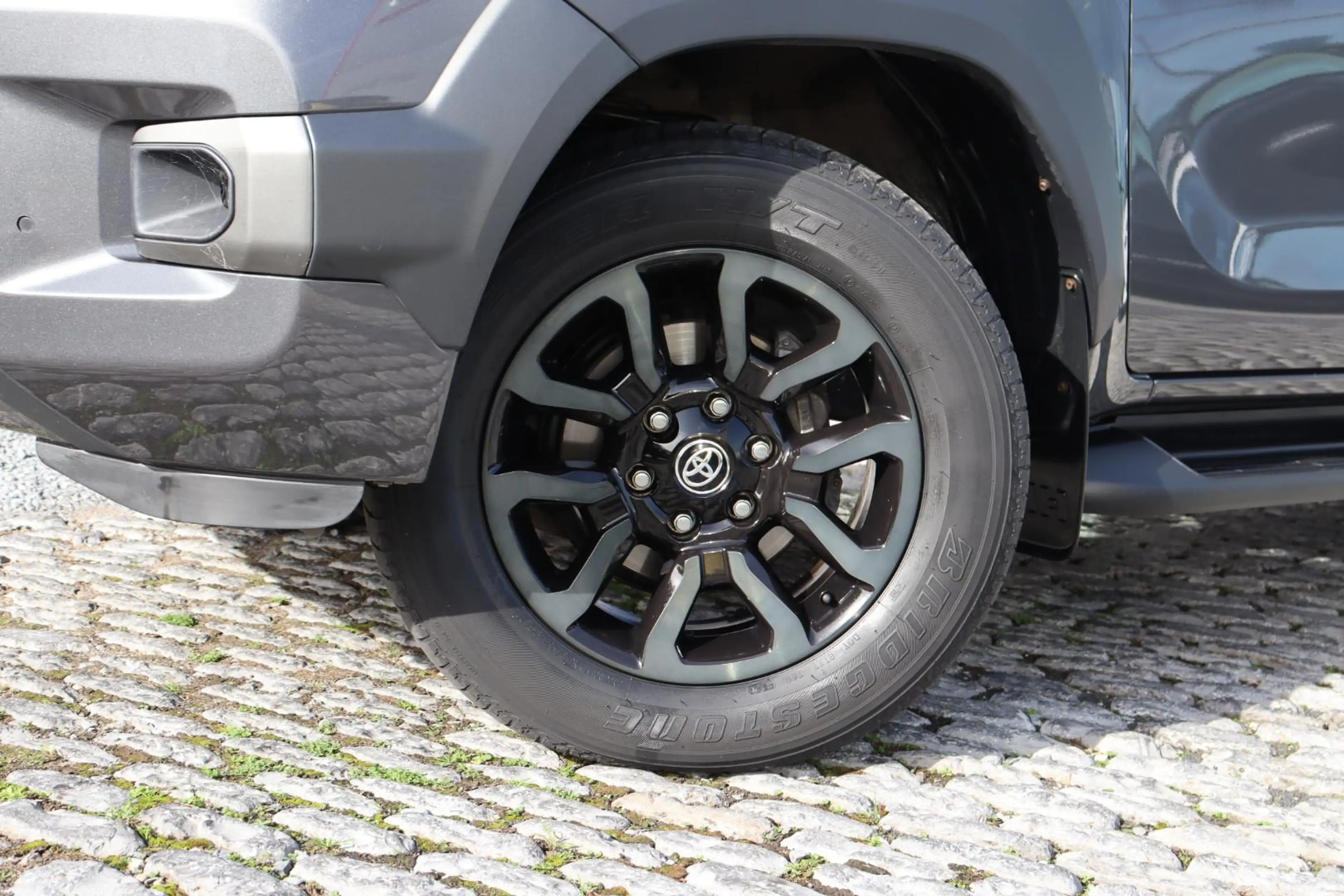 Toyota Hilux 2.8 D-4D Xtra Cab Invincible, sperdifferentieel, E — photo 15