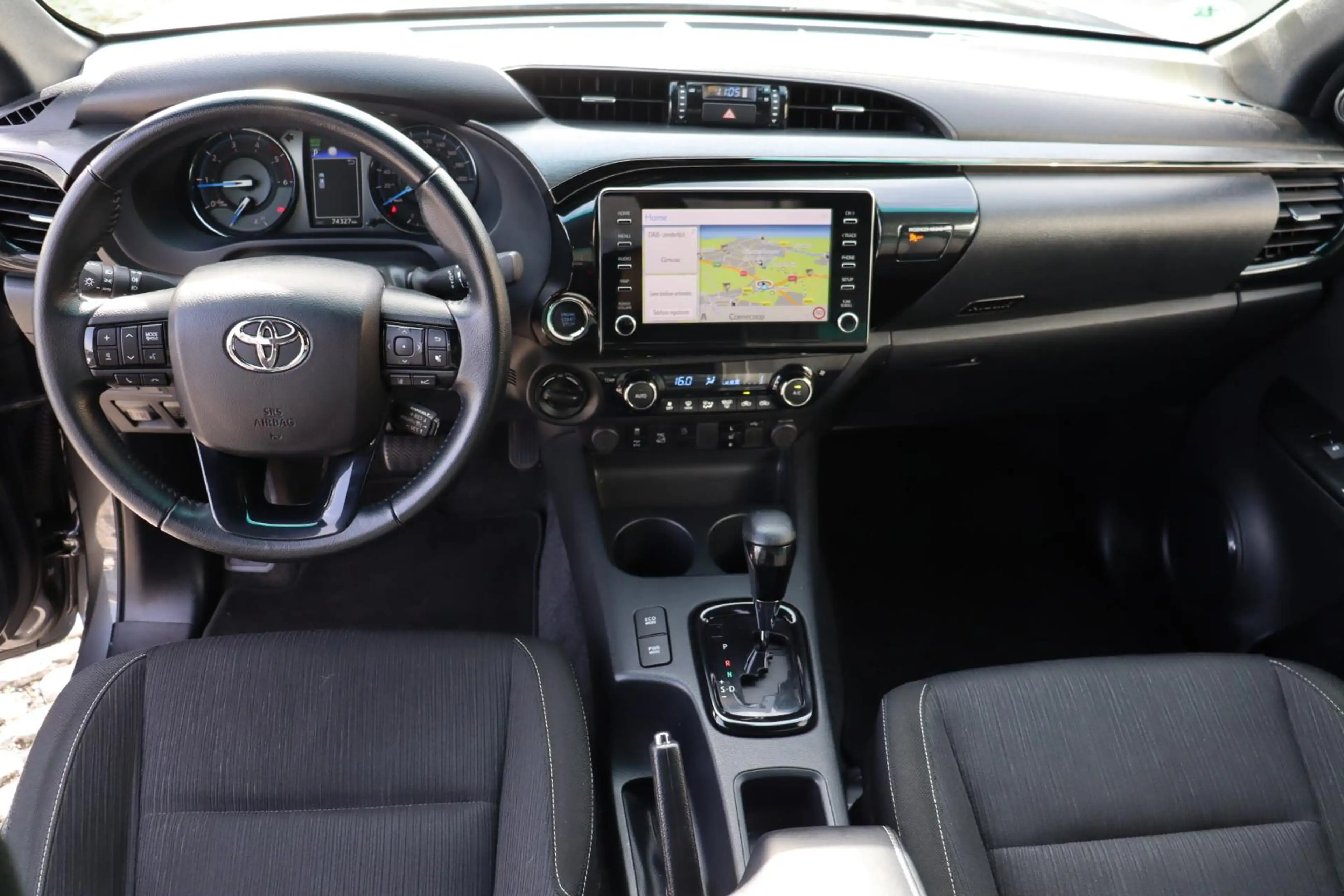 Toyota Hilux 2.8 D-4D Xtra Cab Invincible, sperdifferentieel, E — photo 4