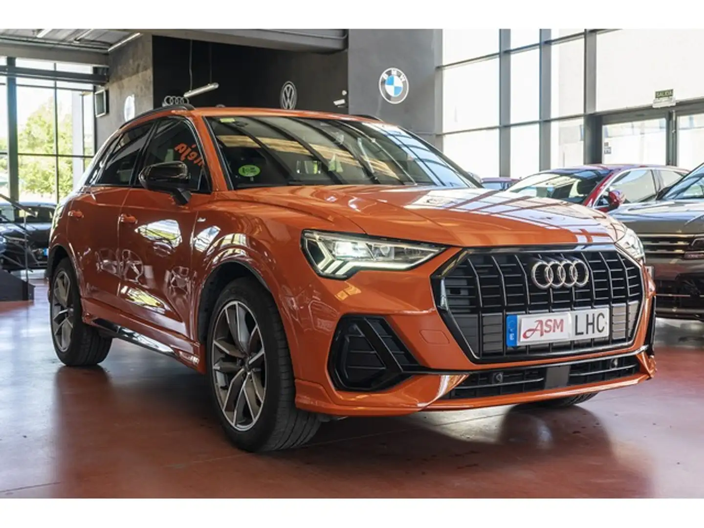 Audi Q3 35 TDI S line S tronic 110kW Oranje - 2