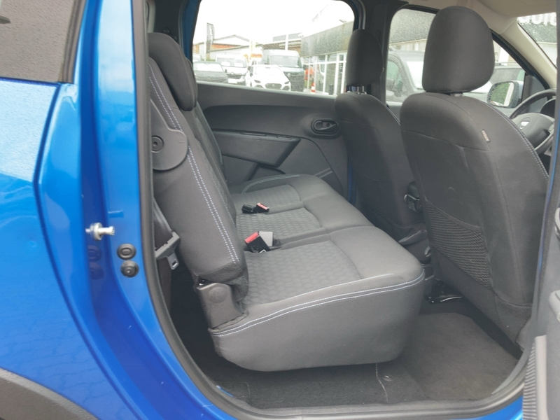 Dacia Lodgy Stepway 1.2 TCe 115 — photo 12