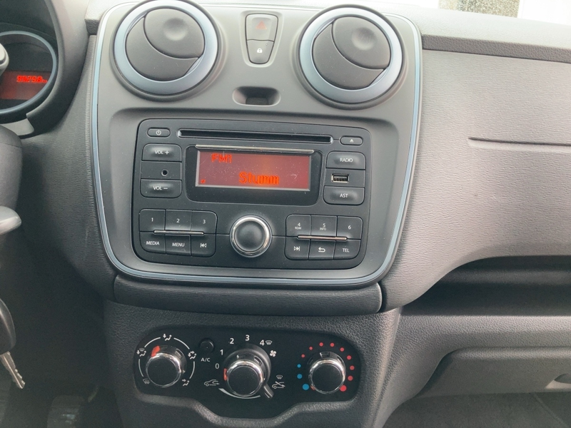 Dacia Lodgy Stepway 1.2 TCe 115 — photo 11