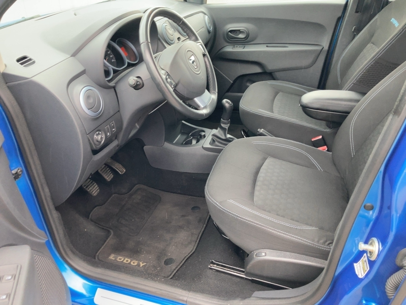 Dacia Lodgy Stepway 1.2 TCe 115 — photo 8
