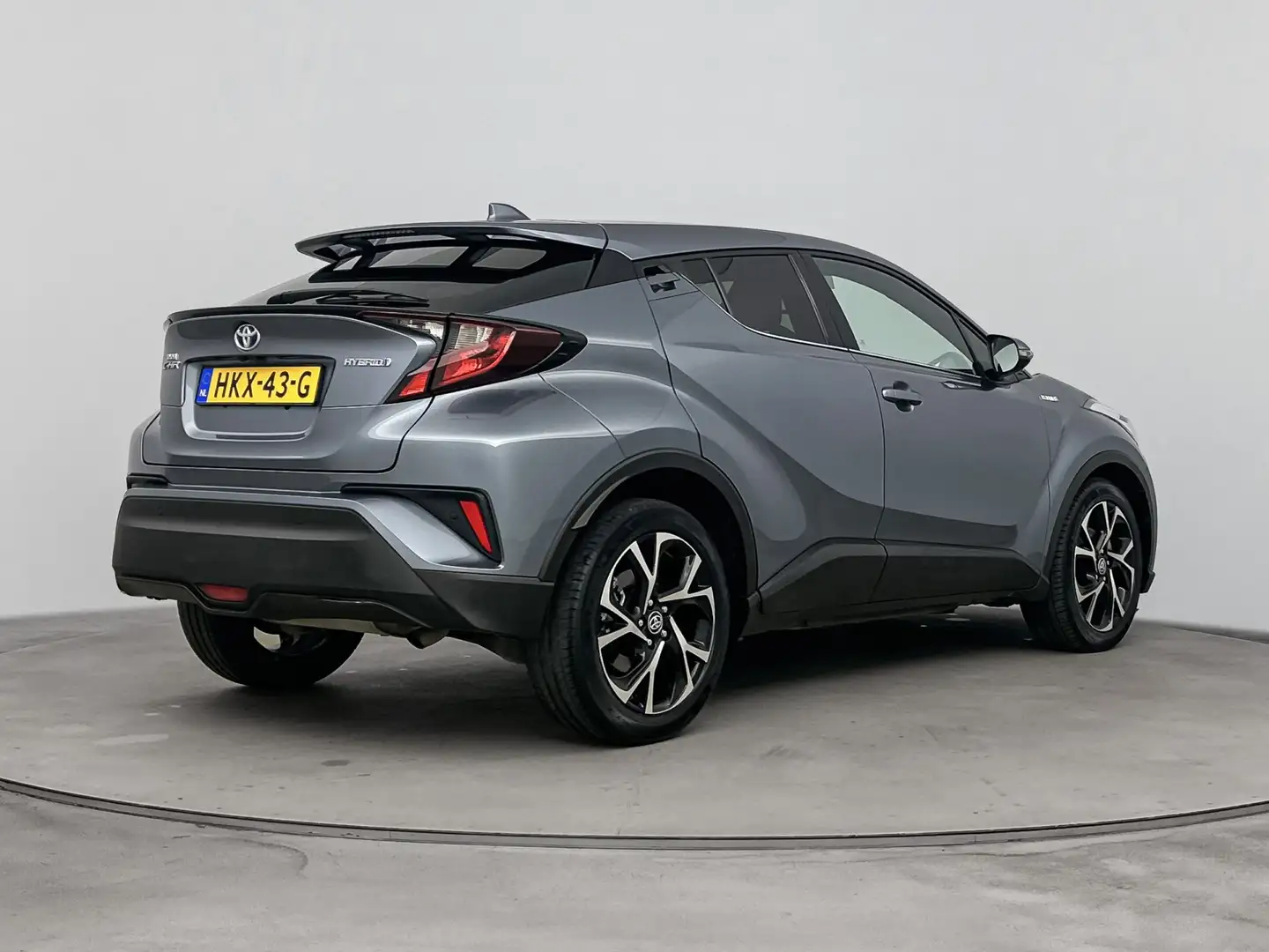 Toyota C-HR 1.8 Hybrid Dynamic Limited | Stoelverwarming | App Grijs - 2