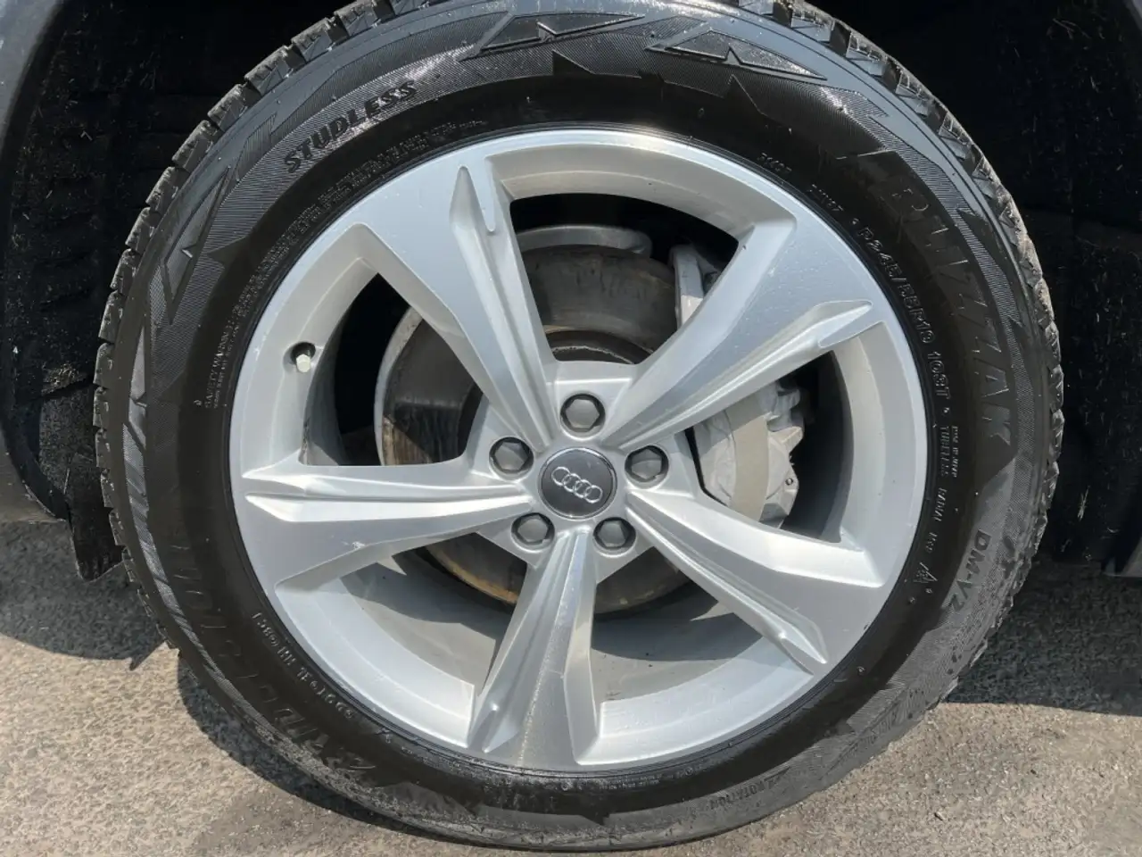 Audi Q5 снимка Audi Q5