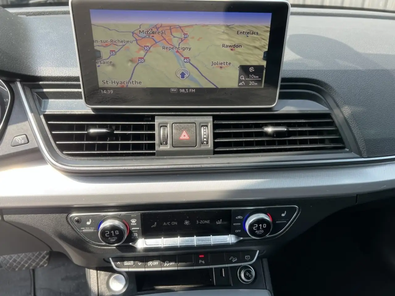 Audi Q5 снимка Audi Q5