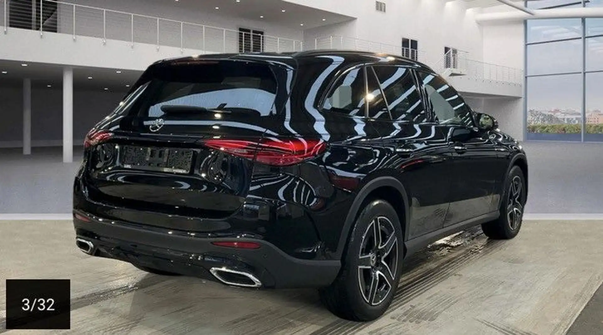 Mercedes-Benz GLC 220 NewMod AMG Line Distro Digital Pano 360° Schwarz - 2