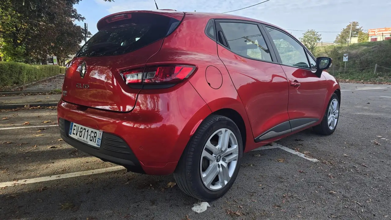 Renault Clio Citadine 5 portes — photo 4
