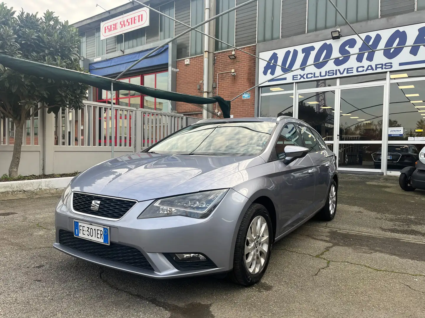 SEAT Leon Leon ST 1.6 tdi cr Business Led s Grigio - 1