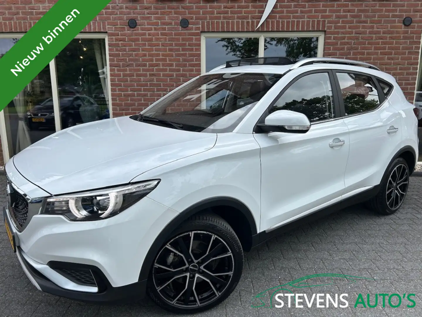 MG ZS MG EV Luxury 45 kWh TREKHAAK / PANODAK / LEER / ST Wit - 1