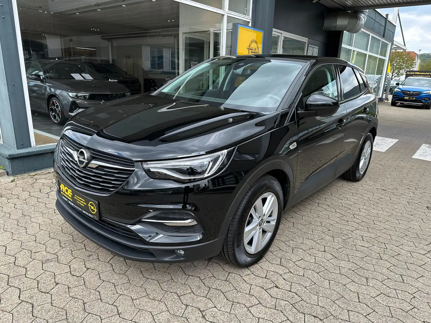 Opel Grandland X Business Edition 1,2*AHK*LED*Navi*SHZ*LRH* Noir - 1