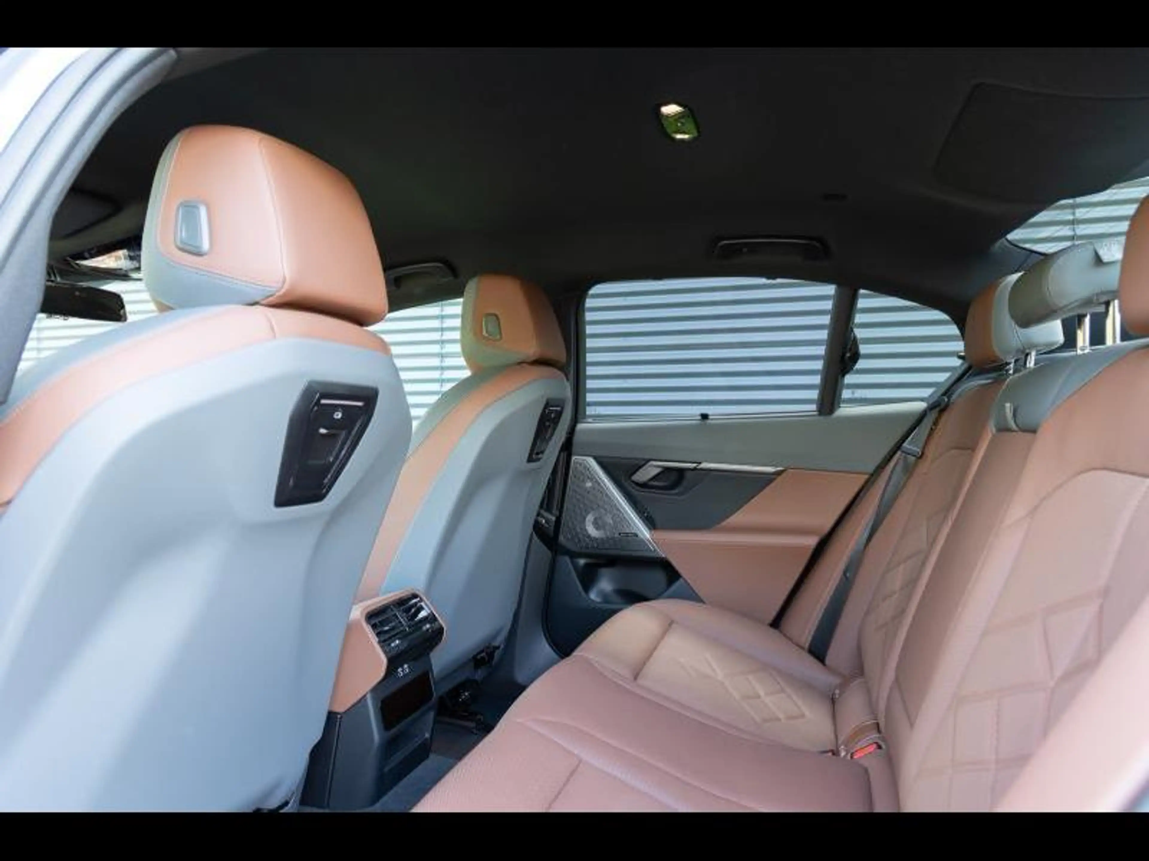 BMW 550 e xDrive Berline — photo 12