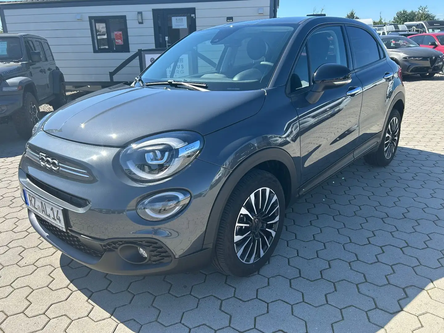 Fiat 500X HYBRID 1.5 GSE 96kW (130PS) Grau - 1