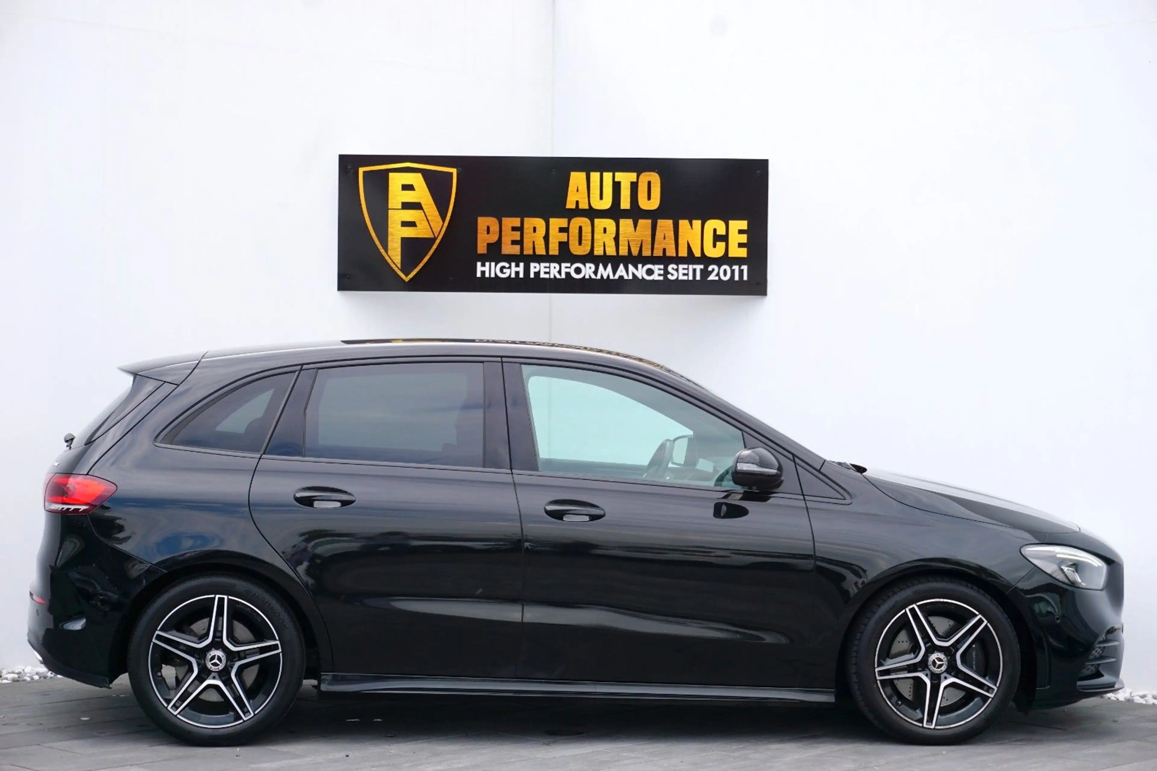 Mercedes-Benz B 250 4M AMG-Line~Navi~MBux~LED~NightP~CarPl~DAB — photo 6