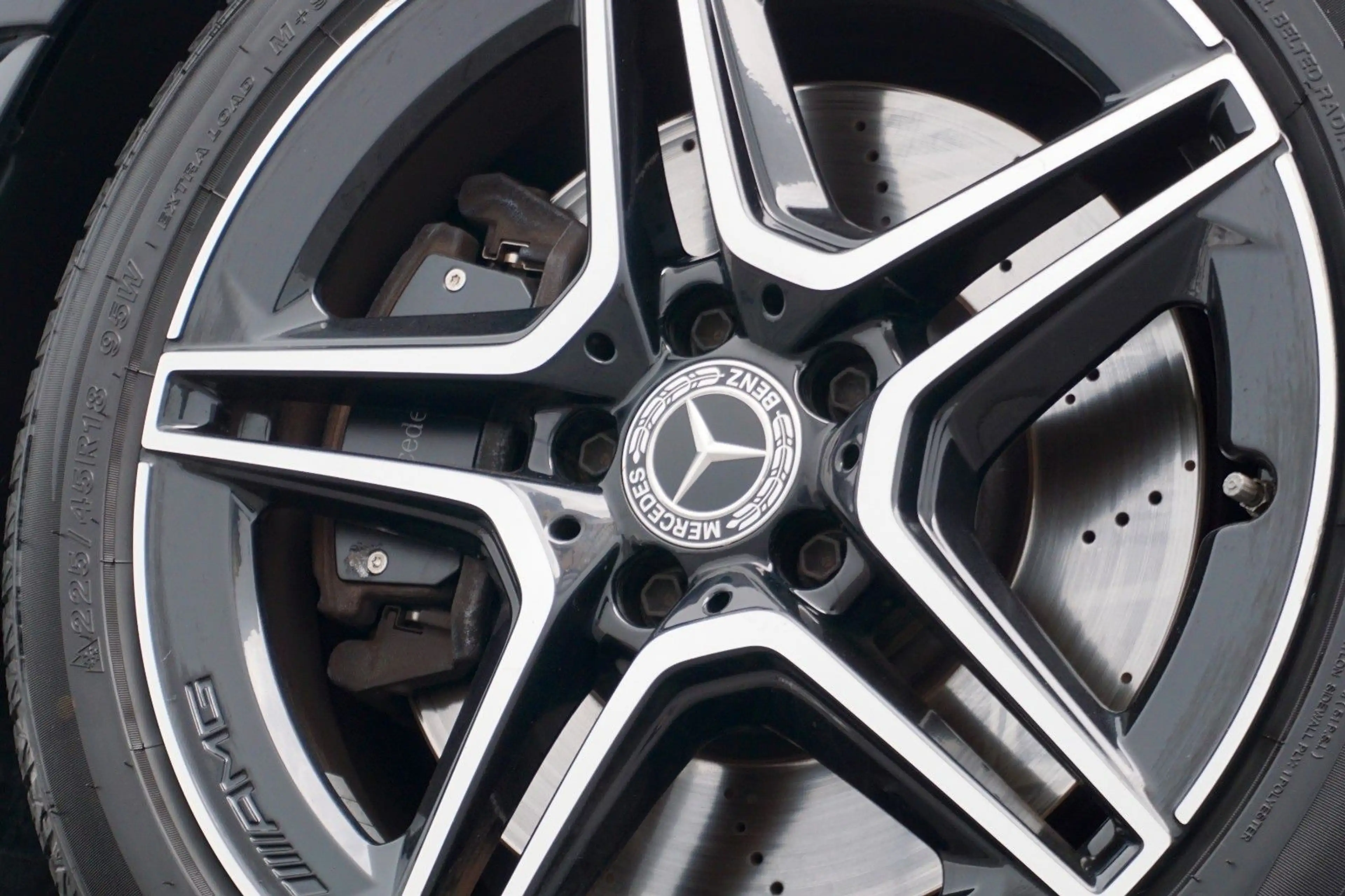 Mercedes-Benz B 250 4M AMG-Line~Navi~MBux~LED~NightP~CarPl~DAB — photo 7
