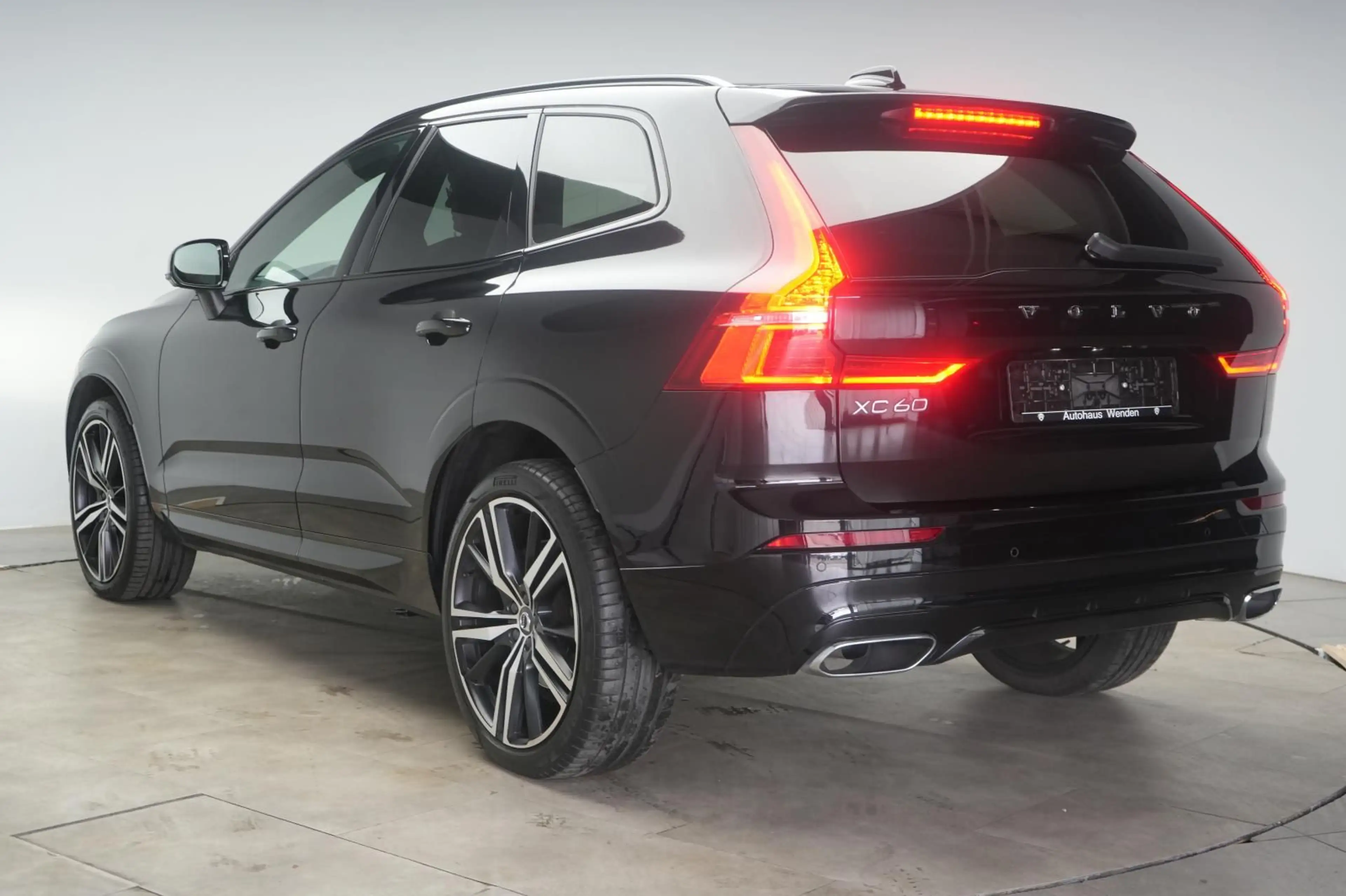 Volvo XC60 B5 D AWD R Design Leder/Kamera/LED — photo 5