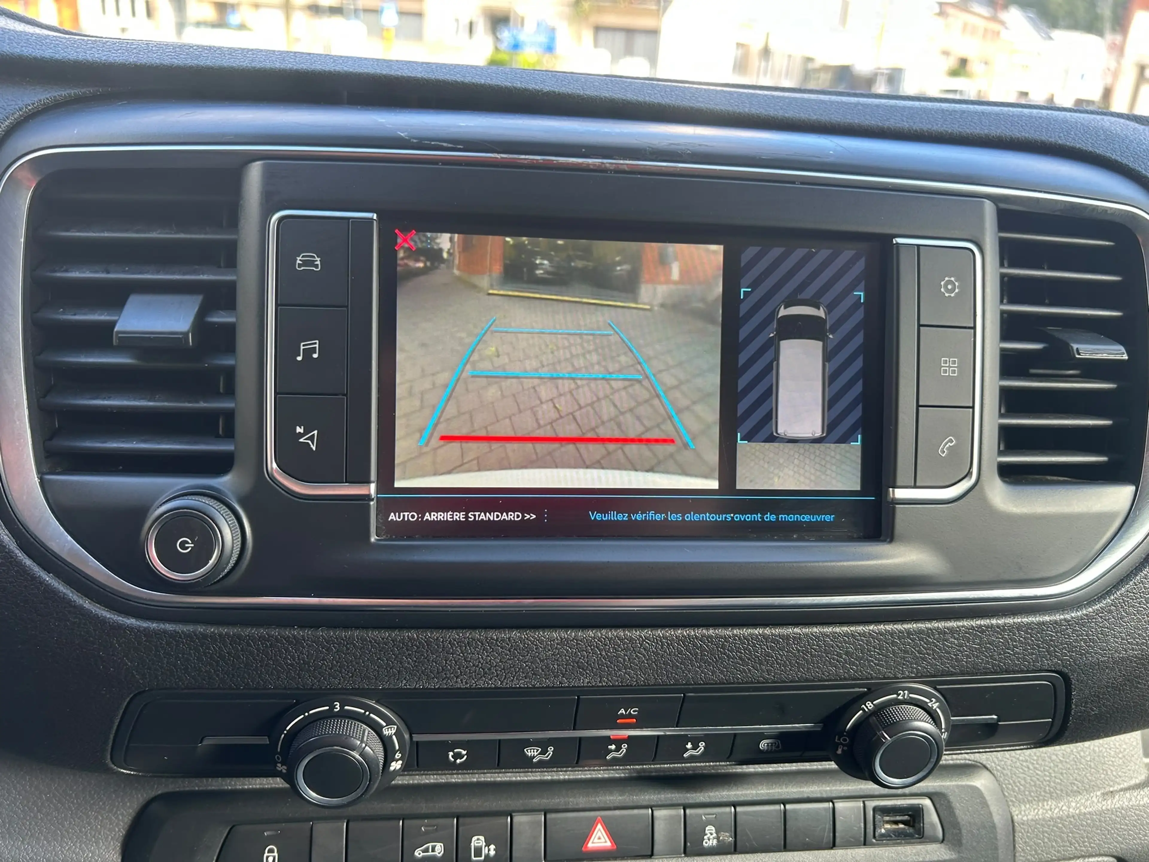 Peugeot Expert — photo 8