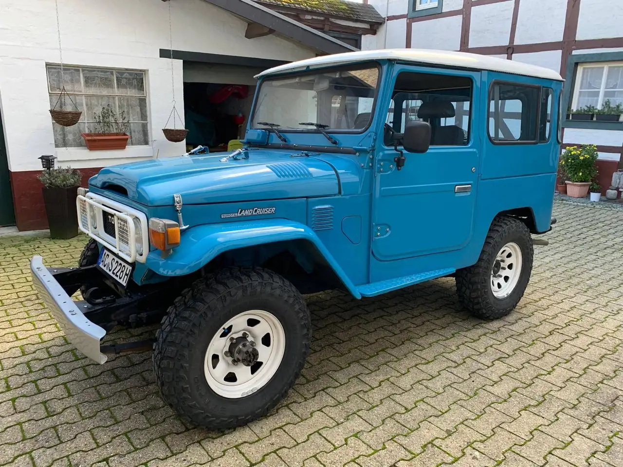 Toyota Land Cruiser BJ42LV-KW, foto 1