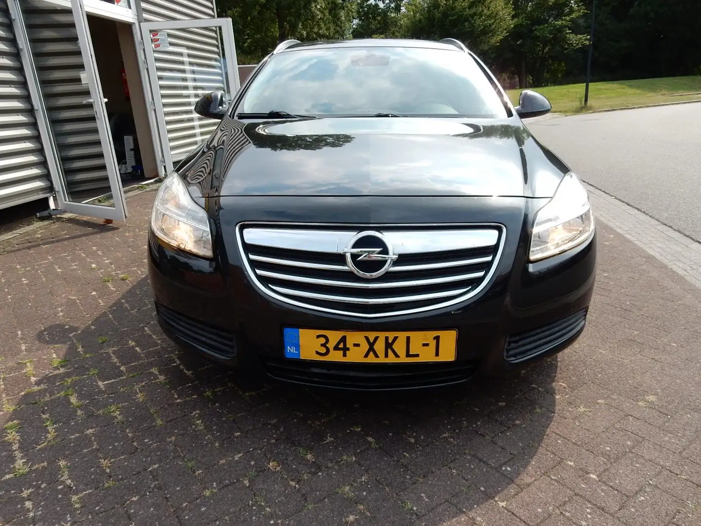 Opel Insignia Sports Tourer 1.6 T SPORT*NAVI*CR CONTR*TREKHAAK* Zwart - 2