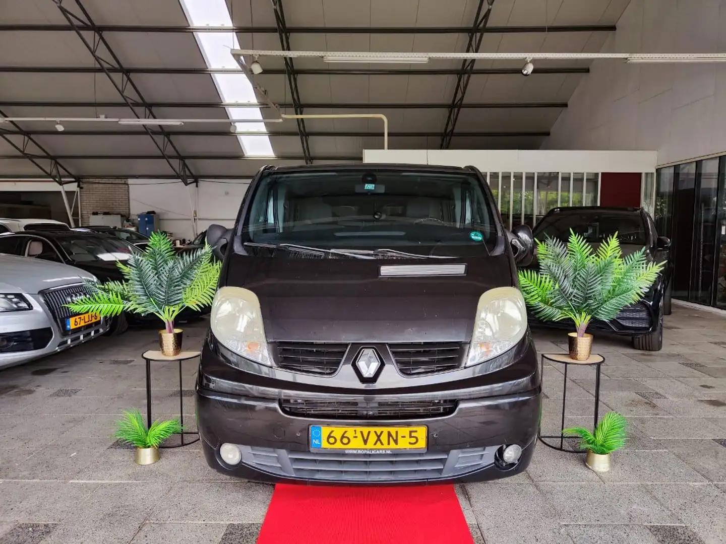 Renault Trafic 2.5 dCi AUT T29 L2H1 DC 5P AIRCO NAP ! - 1