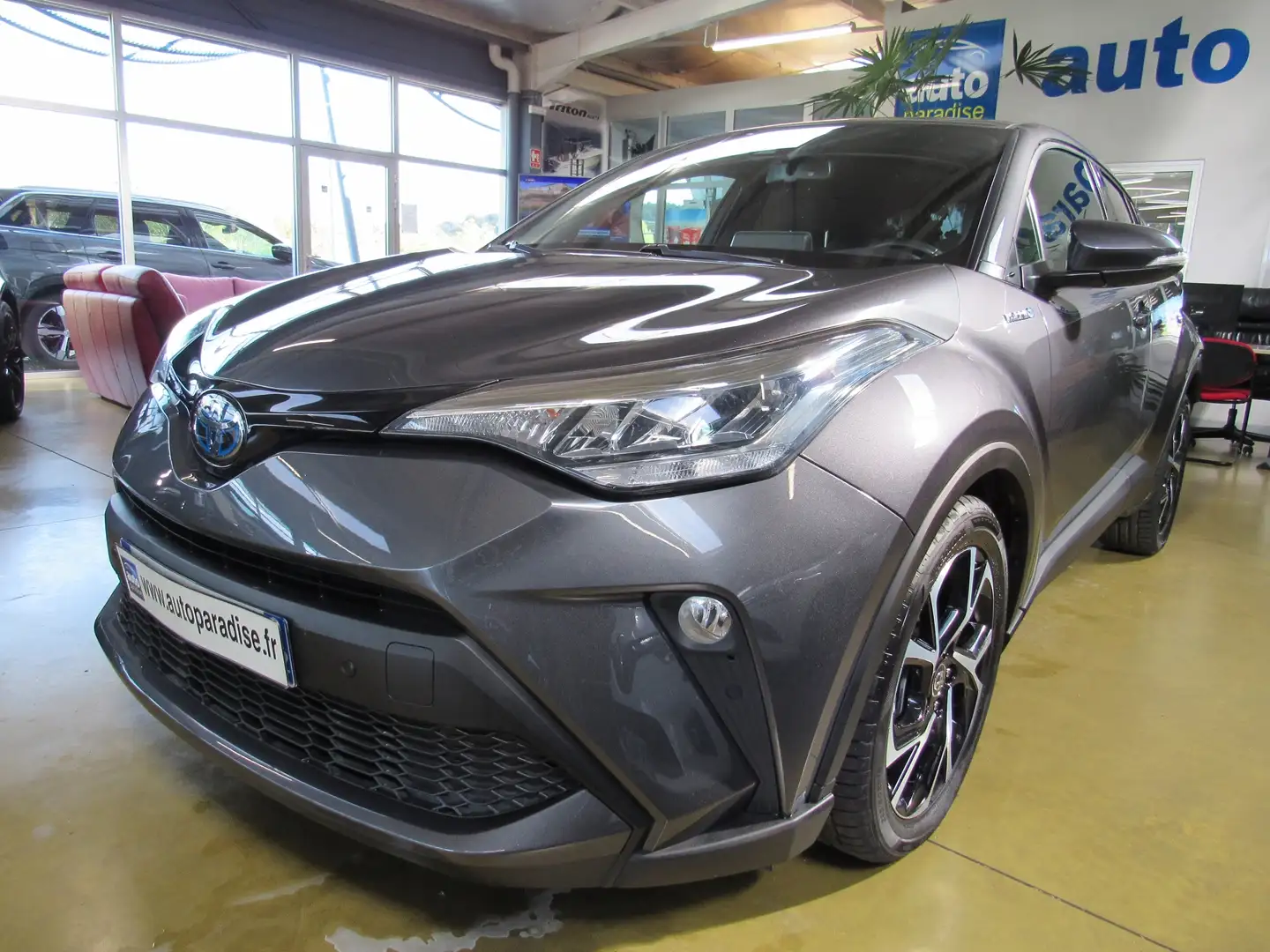 Toyota C-HR 1.8 HYBRID 122 EDITION Grau - 1