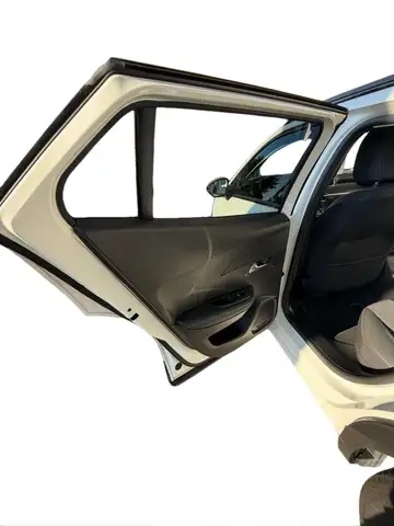 Peugeot 2008 view 9