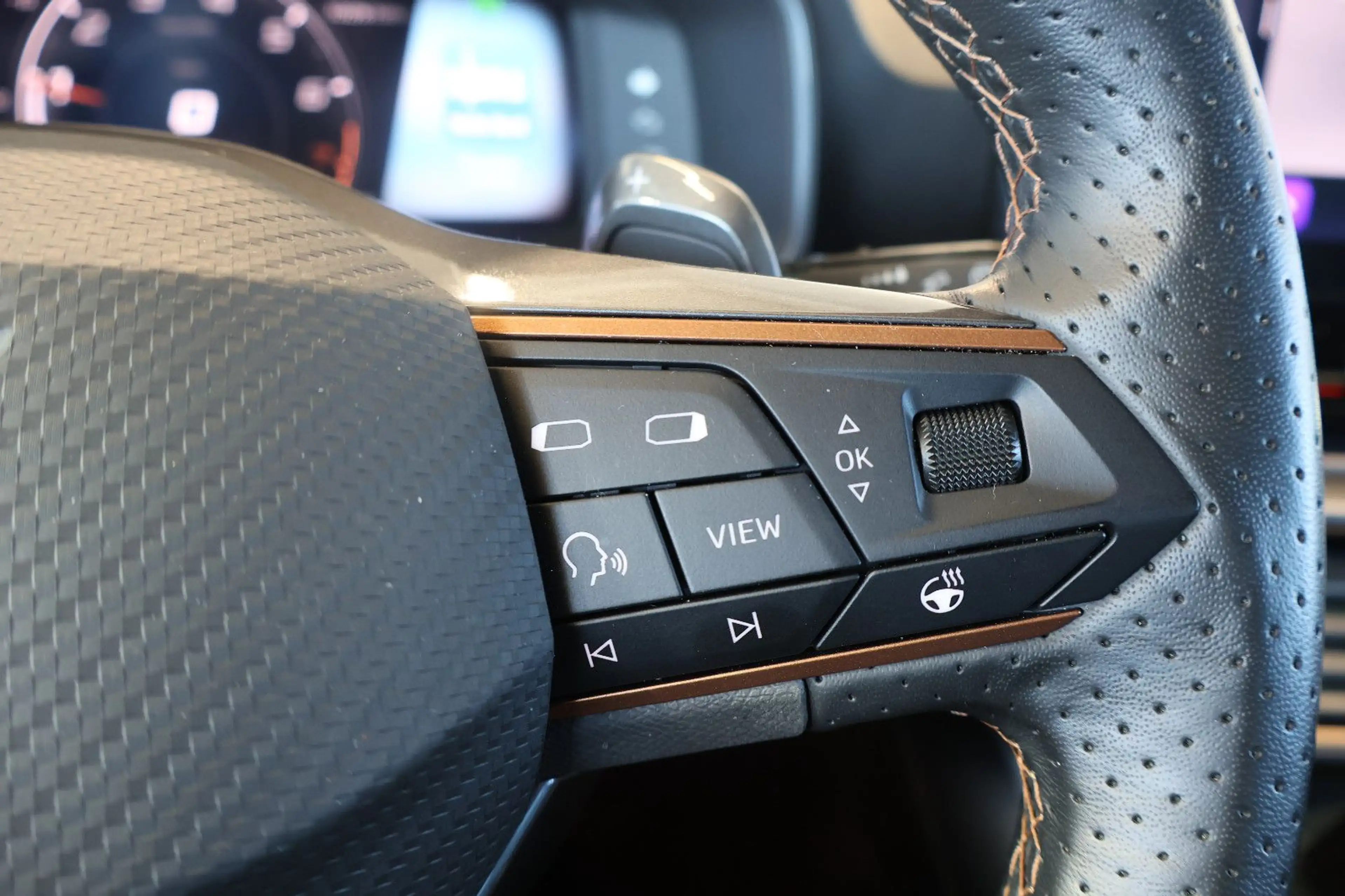 CUPRA Leon ST 1.5 eTSI AID+ACC+KEY+CARPLAY+KAM+LED+18" — photo 11