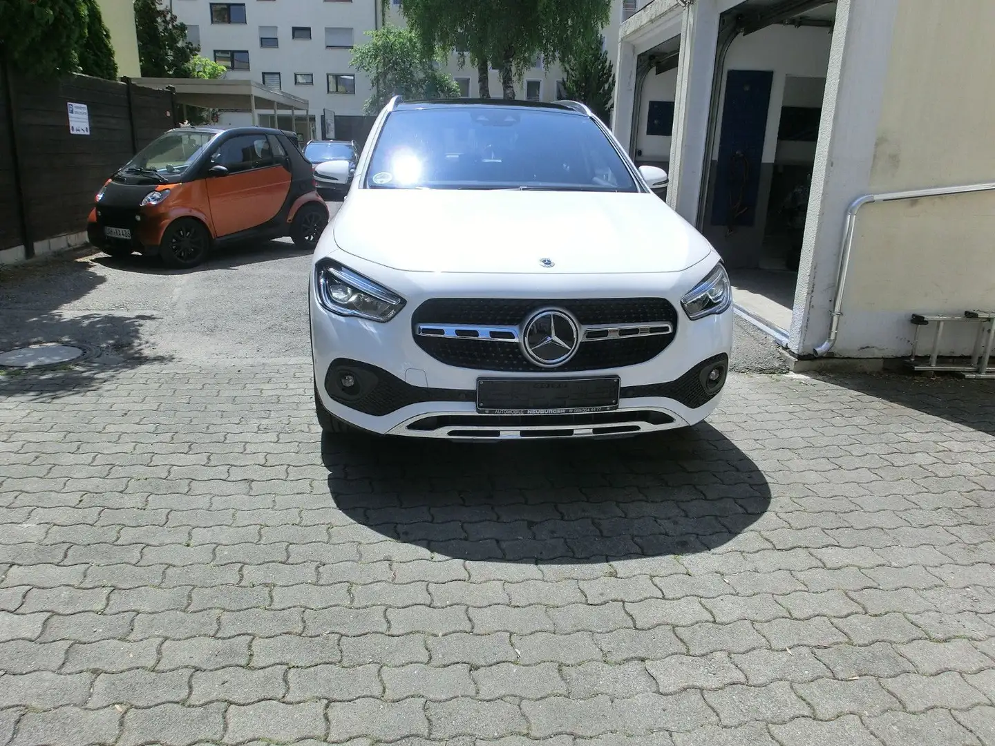Mercedes-Benz GLA 180 Weiß - 2
