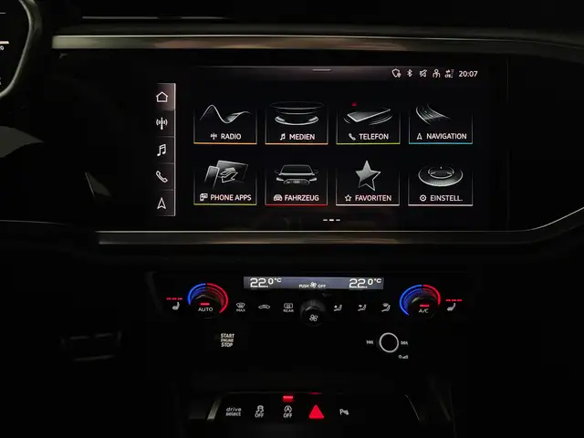 Audi RS Q3 Sportback // 1. Besitz // Garantie // 21 Zoll Ansicht 40