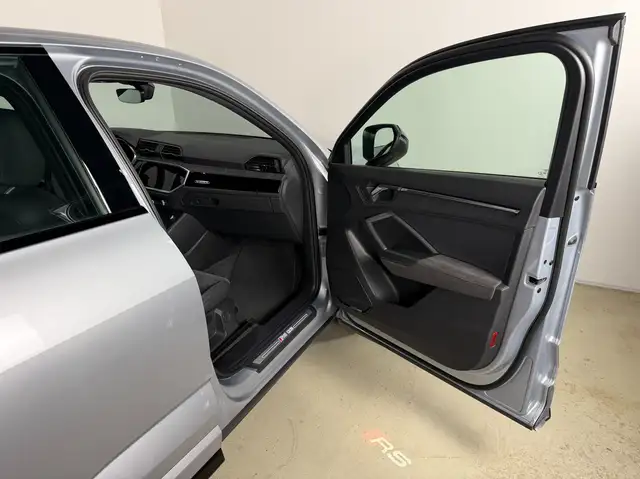 Audi RS Q3 Sportback // 1. Besitz // Garantie // 21 Zoll Ansicht 22