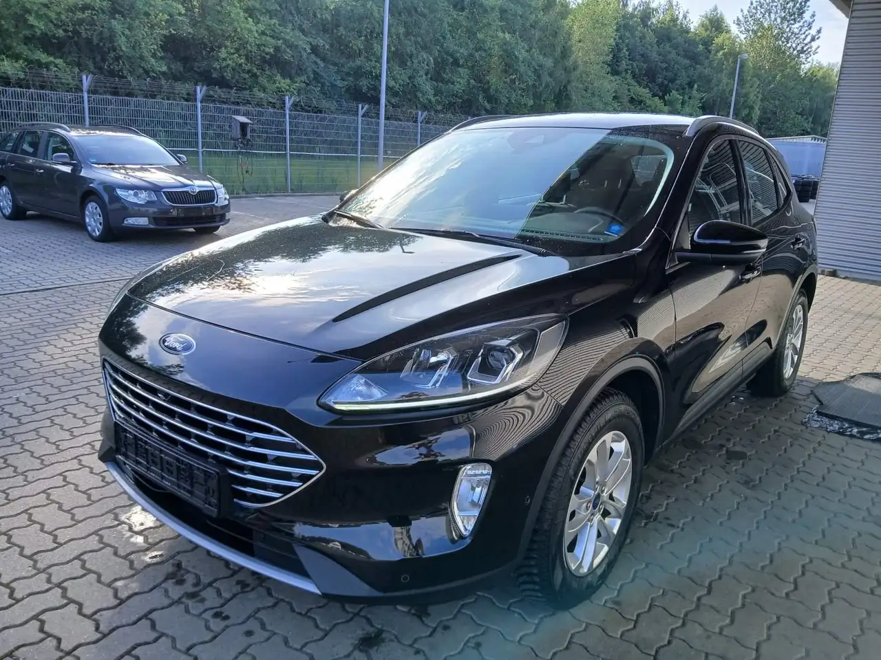 Ford Kuga 2.0 EcoBlue Titanium Sitzheizung+Kamera+AHK