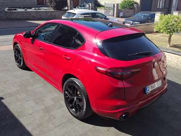 Stelvio 2.0 T AWD Veloce