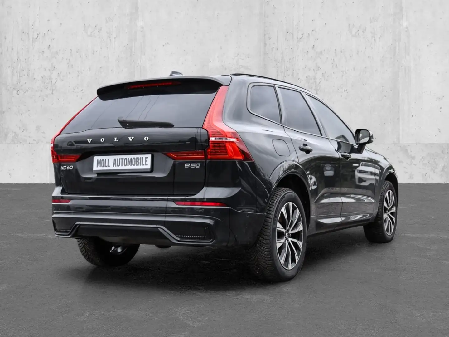 Volvo XC60 Plus Dark AWD B5 Benzin EU6d Allrad Leder digitale Schwarz - 2