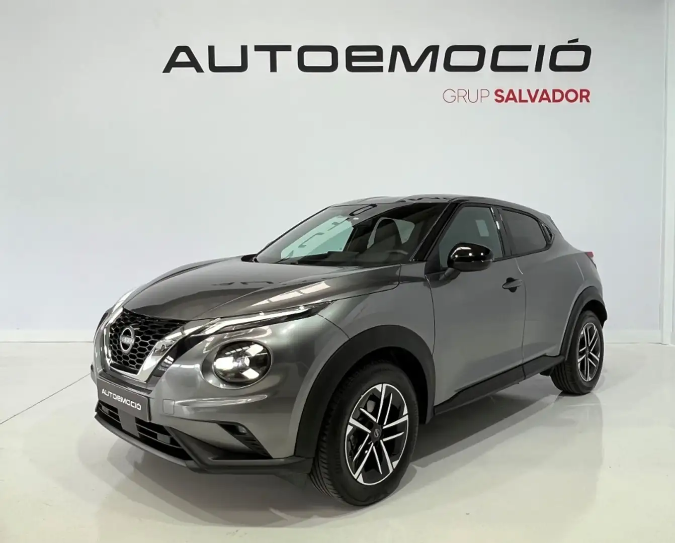 Nissan Juke 1.0 DIG-T N-Connecta 4x2 114 Gris - 1