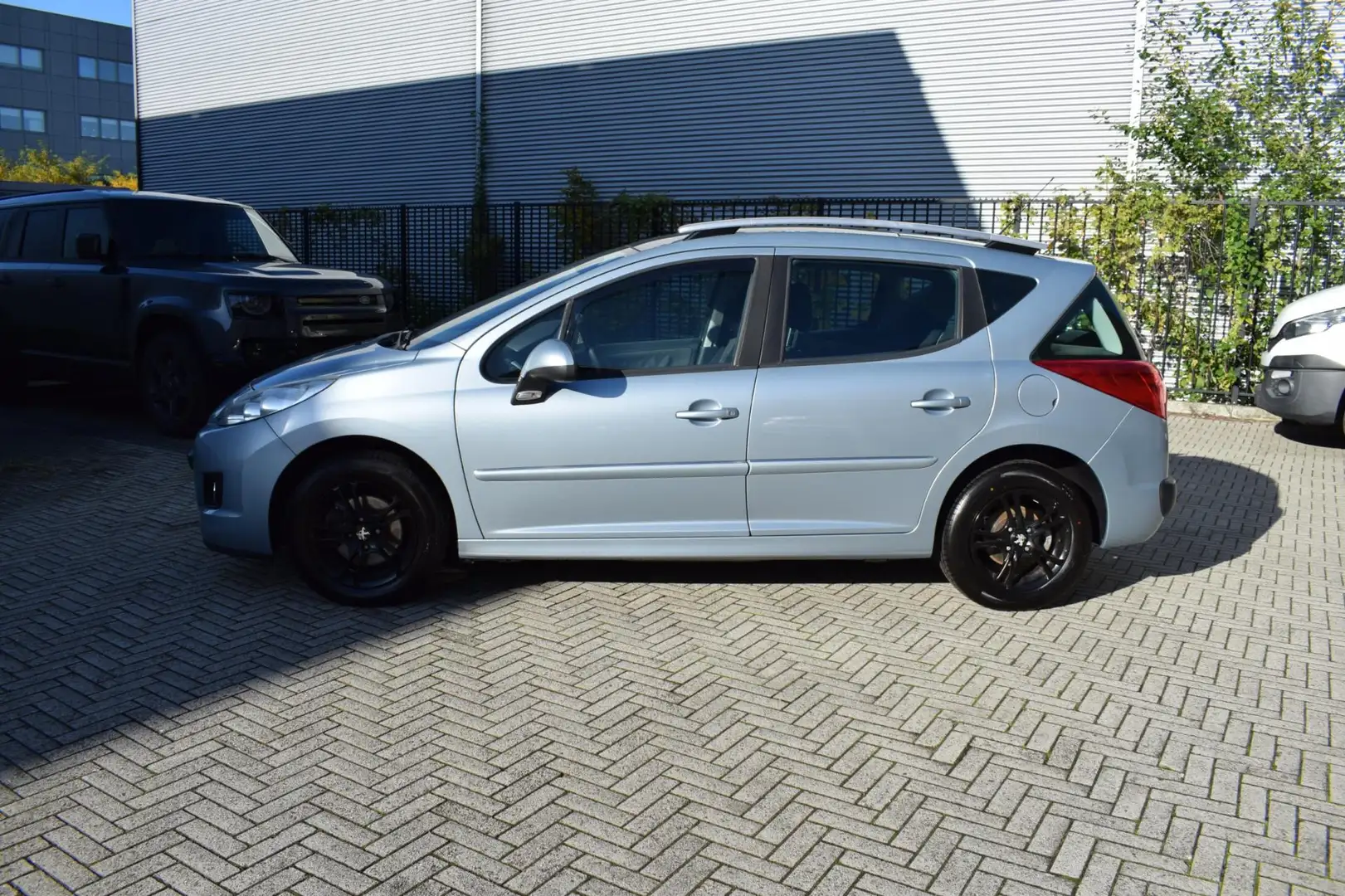 Peugeot 207 SW 1.6 VTi XS 6 mnd GARANTIE Pano CruiseC DealerOH Blauw - 2