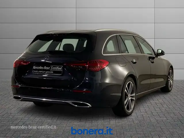 Mercedes-Benz C-Class view 3