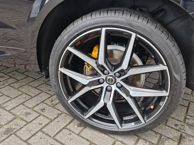 Volvo XC60 view 14