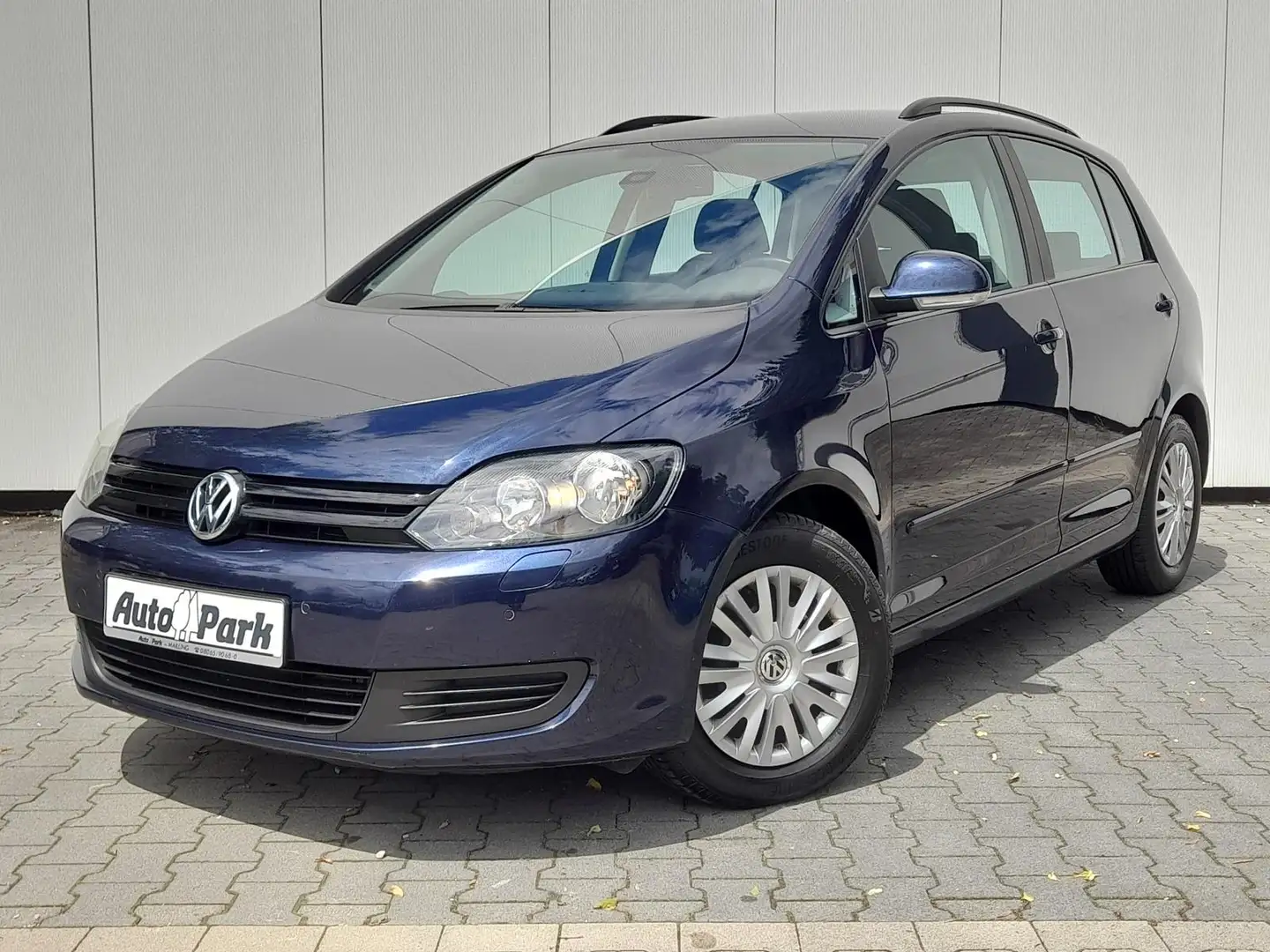 Volkswagen Golf Plus 1.6 TDI SHZ~2xPDC~GRA~KLIMAAUTO~AUX Bleu - 2