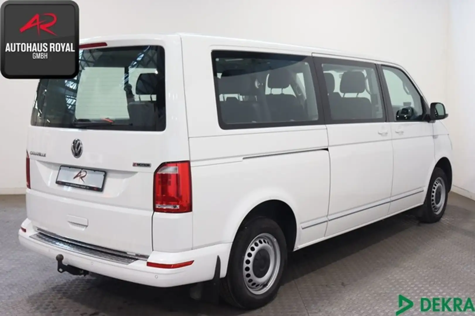 Volkswagen T6 Caravelle 2.0 TDI 4M LANG 8 SITZE AHK,NAVI Blanc - 2