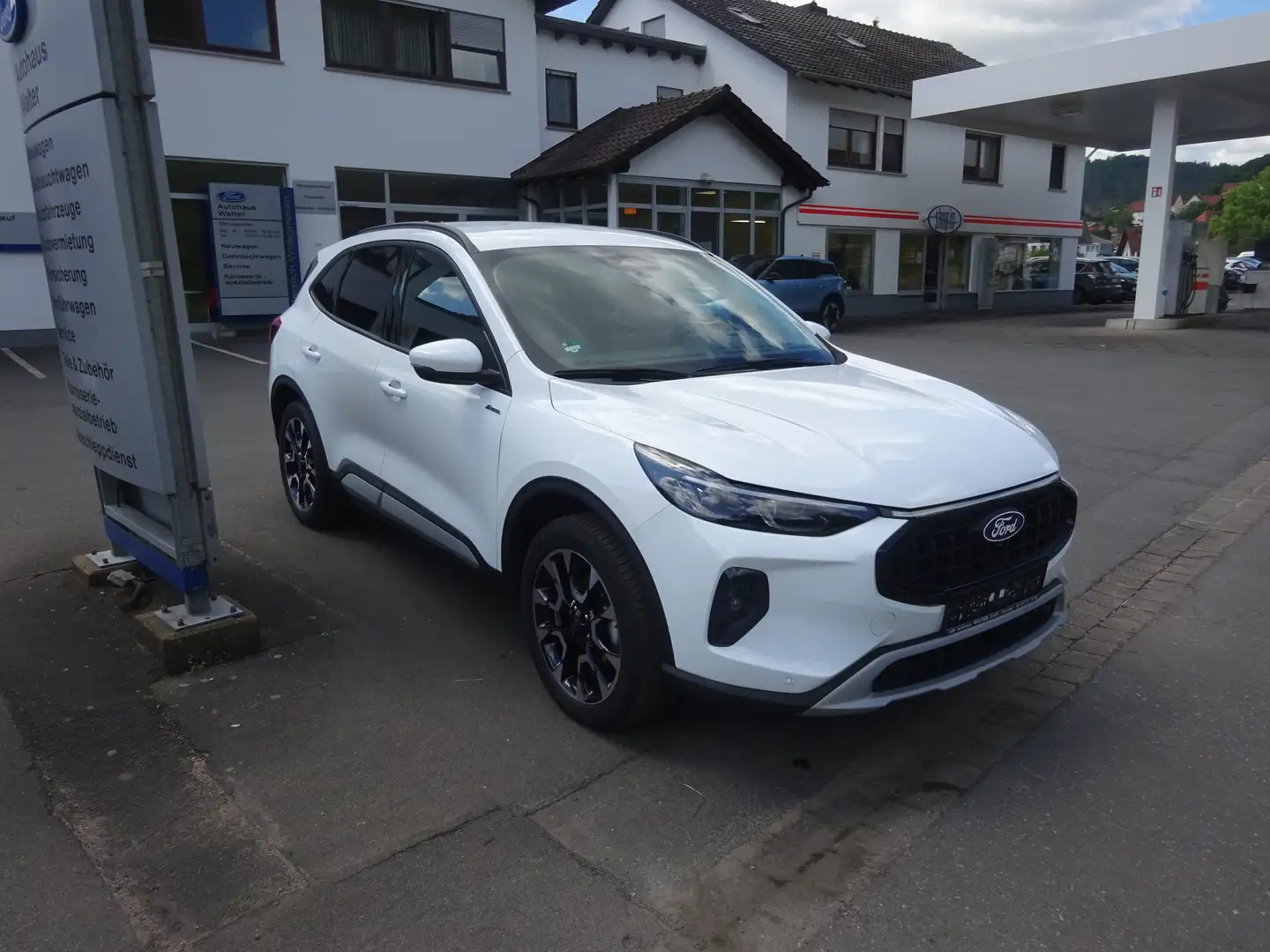 Ford Kuga Hybrid FHEV Active Allrad AHK Neues Modell Blanco - 2