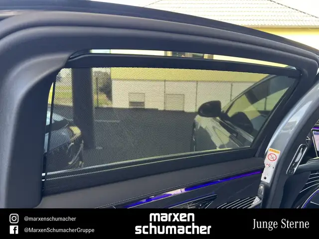 Mercedes-Benz S-Class view 14