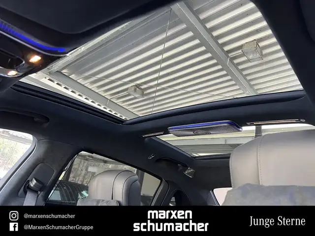 Mercedes-Benz S-Class view 10