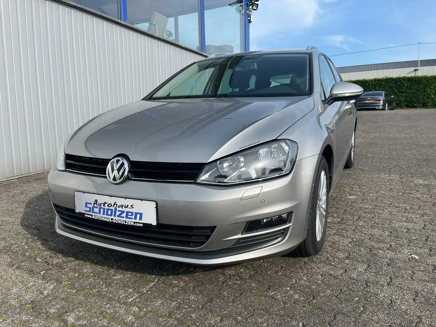 Volkswagen Golf Variant 1,6 TDI Cup BMT NAVI TEMP SHZ Silber - 2