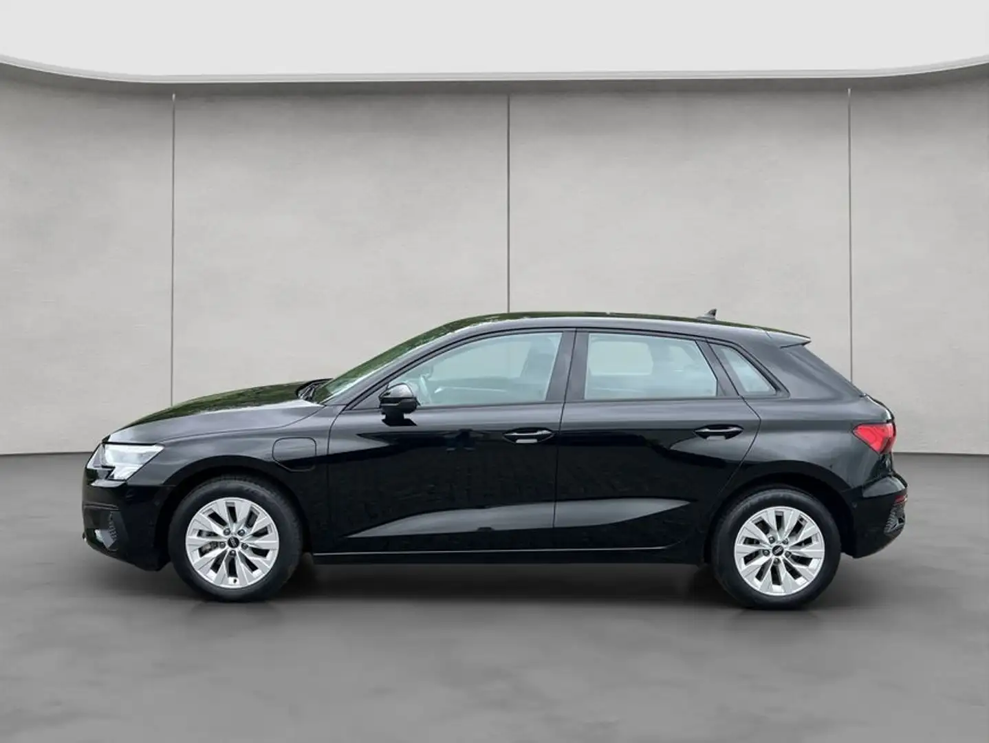 Audi A3 40 TFSIe Sportback S tronic Navi Tempomat Schwarz - 2