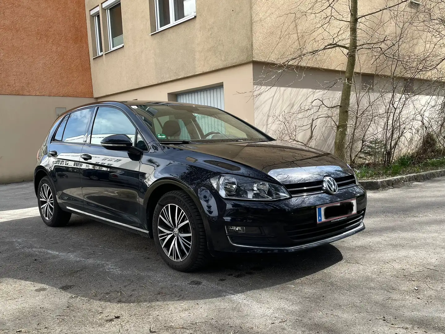 Volkswagen Golf Golf 7 ALLSTAR Comfortline BMT 1.4 TSI DSG Schwarz - 1
