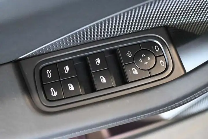 Porsche Macan 2024, foto 29