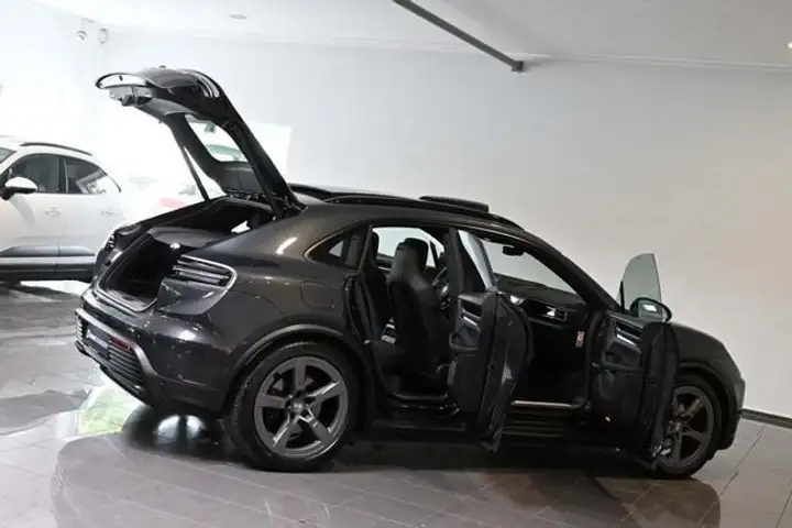Porsche Macan 2024, foto 24