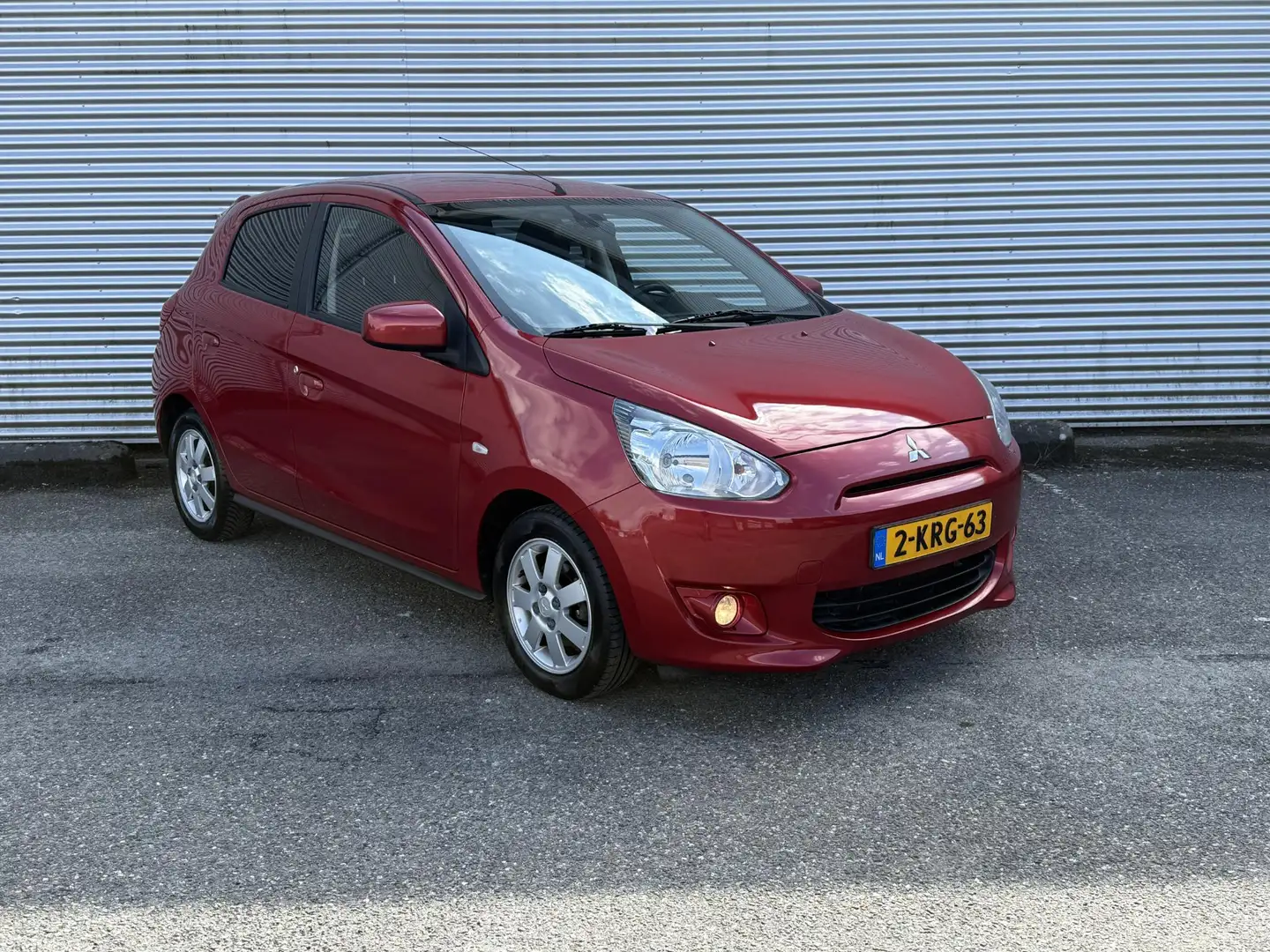 Mitsubishi Space Star 1.0 Intense Cleartec airco. Rood - 2