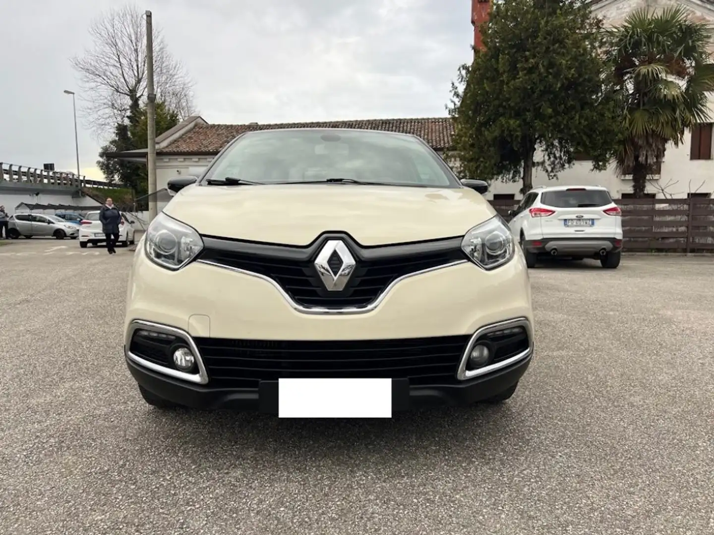 Renault Captur 1.5 dCi 8V 90 CV Start&Stop Live OK PER NEOPATENTA Bianco - 2